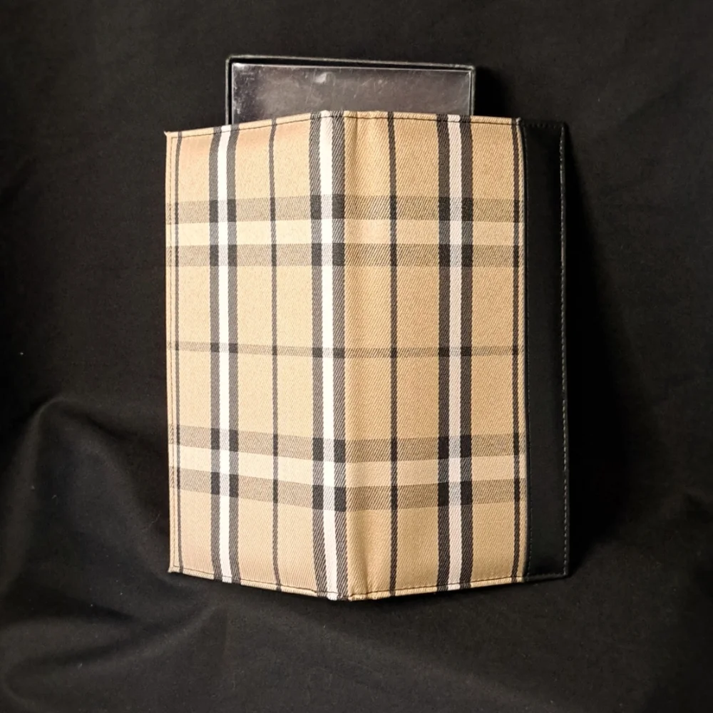 Disney Vacation Club Travel Document Holder NIB